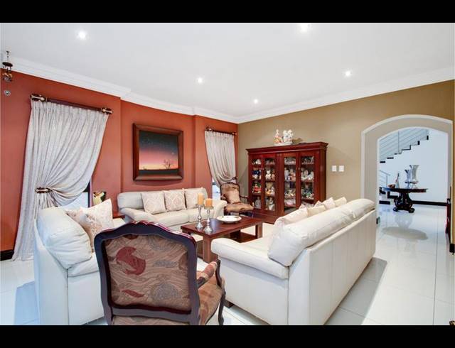 5 BEDROOM HOUSE FOR SALE IN DAINFERN GOLF ESTATE